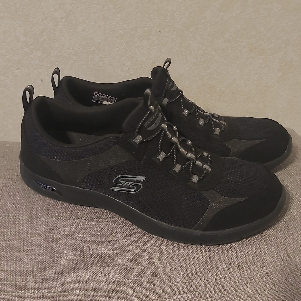 Skechers Arch Fit Black and Gray Slip-On Lace Sneakers